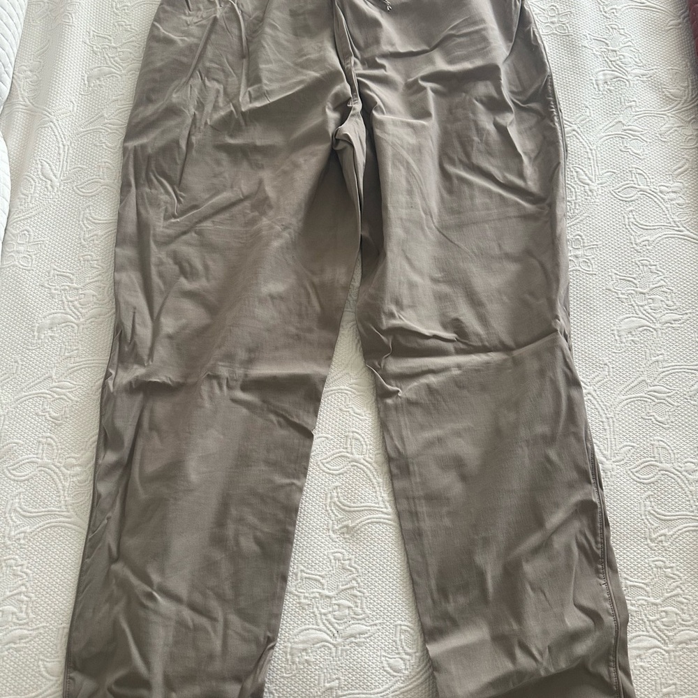 The North Face Tan Chinos Relaxed Fit